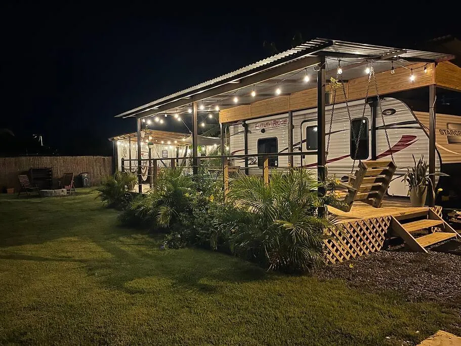 ホテル El Camper Rv With Pool. アグアディヤ キャンプ場